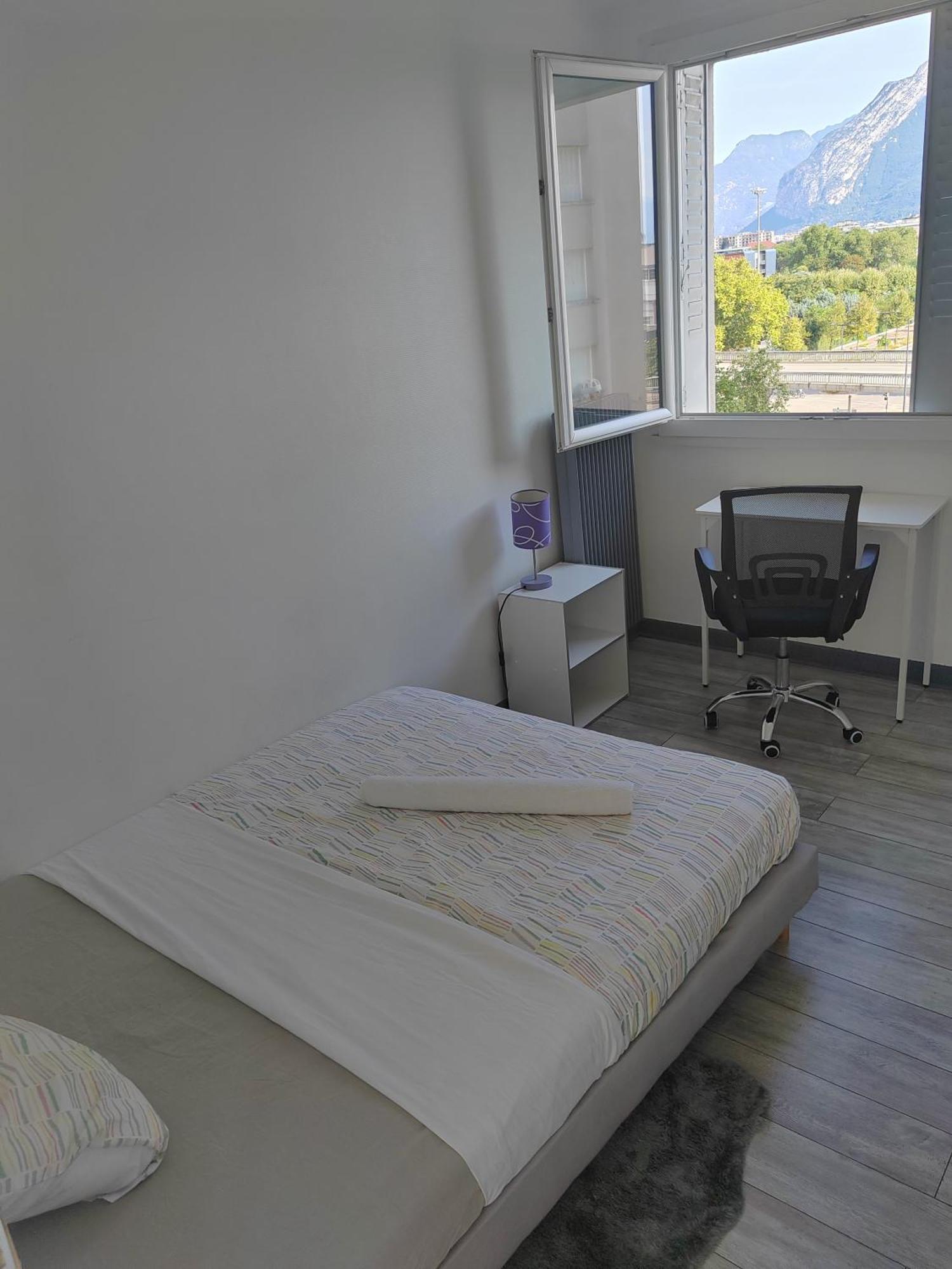 Une Chambre Dans Appartement Partage, Grenoble A 8 Min Du Centre-Ville Exterior foto